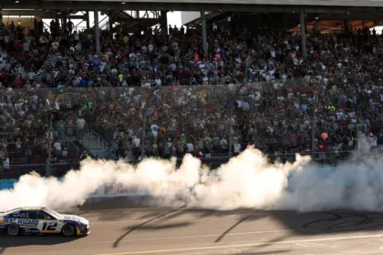 Team Penske: De la IndyCar a la Dinastía NASCAR, Conquistando el Automovilismo Americano