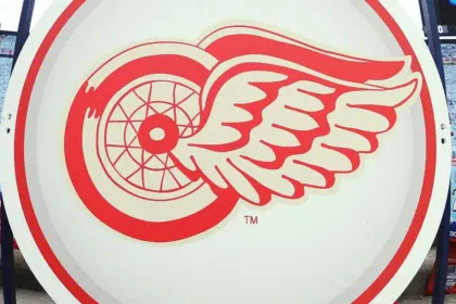 Red Wings Aseguran a Bernard-Docker por 2 Años: Refuerzo en la Defensa