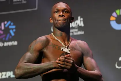Adesanya niega retiro: "No es mi último capítulo" en la UFC