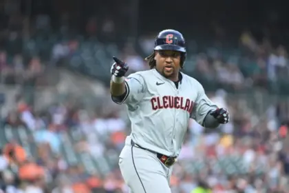 José Ramírez: Jonrón Histórico ante los 29 Equipos de MLB