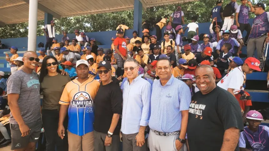 Fundación Rincón Impulsa Béisbol Juvenil en Las Galeras con Landestoy