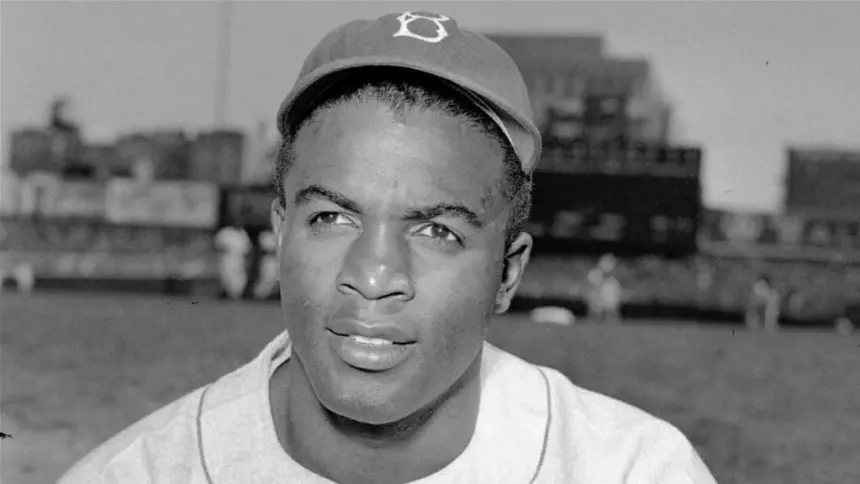 MLB Celebra Día de Jackie Robinson: Homenaje al Legado del Ícono #42