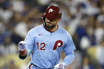 Schwarber Conecta 350 HR y Crawford da la Victoria a Filadelfia ante Gigantes