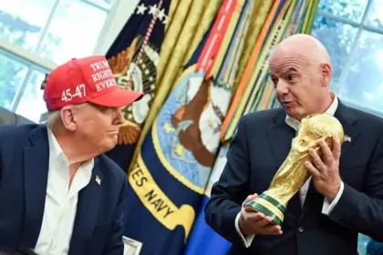 Trump Critica Precios del Mundial 2026, pero Elogia Éxito Comercial