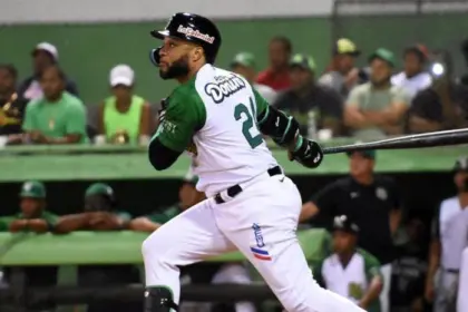 Estrellas Orientales buscan retener a Robinson Canó: Pujols confirma interés