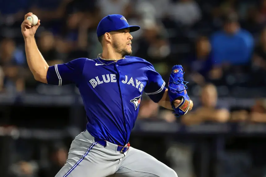 Berríos a cirugía Tommy John: Azulejos pierden al lanzador para 2026 1 Berríos a cirugía Tommy John: Azulejos pierden al lanzador para 2026
