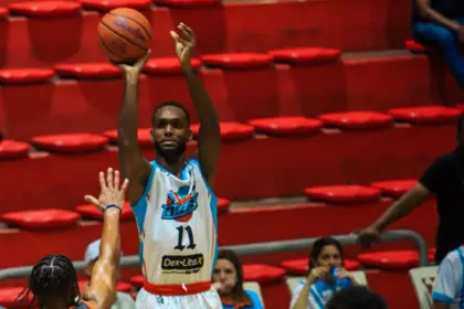 Titanes del Sur Dominan a Cañeros: Reyes y Ferguson Brillan en la LNB