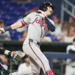Bravos Dominan Marlins: Yastrzemski Brilla y Harris Conecta 2 HR