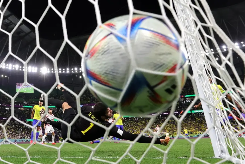 El Grito Inicial: El Gol que Encendió la Leyenda de los Mundiales