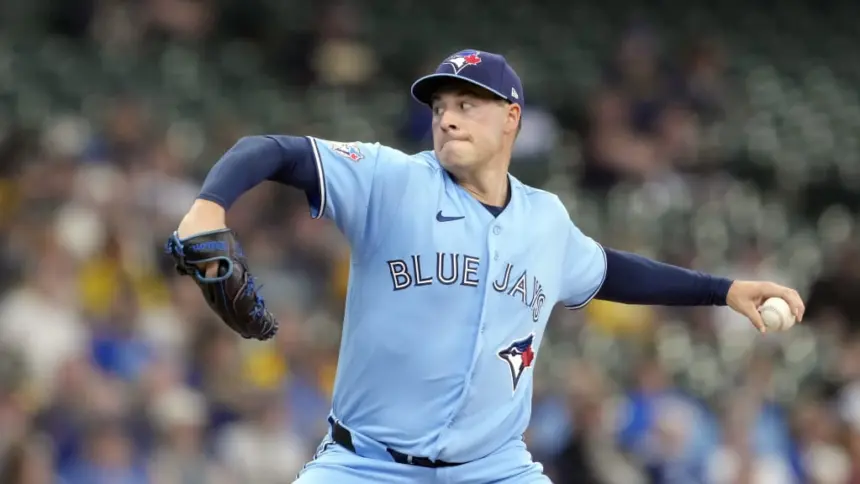 Corbin domina a Skenes y guía a Toronto; Astros respiran por Álvarez