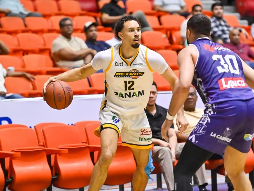 Marineros de Puerto Plata dan la sorpresa y vencen a Metros en Santiago