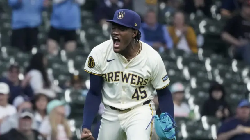 Uribe se Disculpa por Gestos Polémicos; Ohtani Abre Pese a Golpe en la Mano