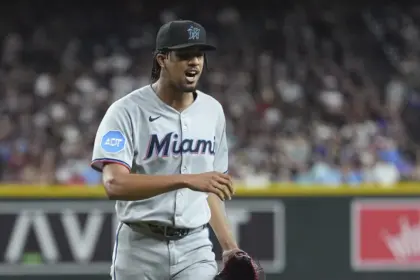 Eury Pérez: Brillante actuación truncada por lesión en la corva ante Toronto