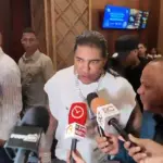 Omega El Fuerte debuta como presidente en la película Los Rechazados 2