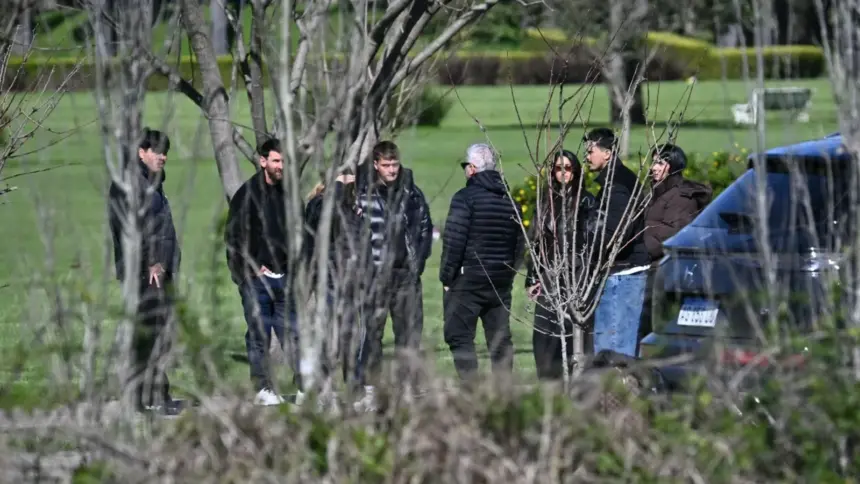 Lionel Messi despide a su padre Jorge en un emotivo último adiós en Rosario