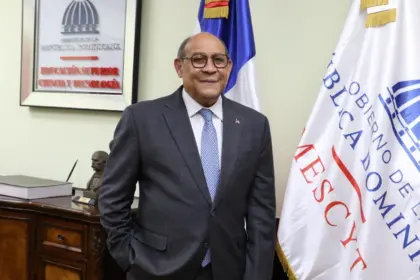 MESCyT detalla requisitos para el programa de becas Excelencia sin Barreras