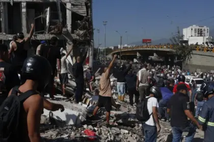 Cali devastada tras terremoto de 7,4: rescate y tragedia en Colombia