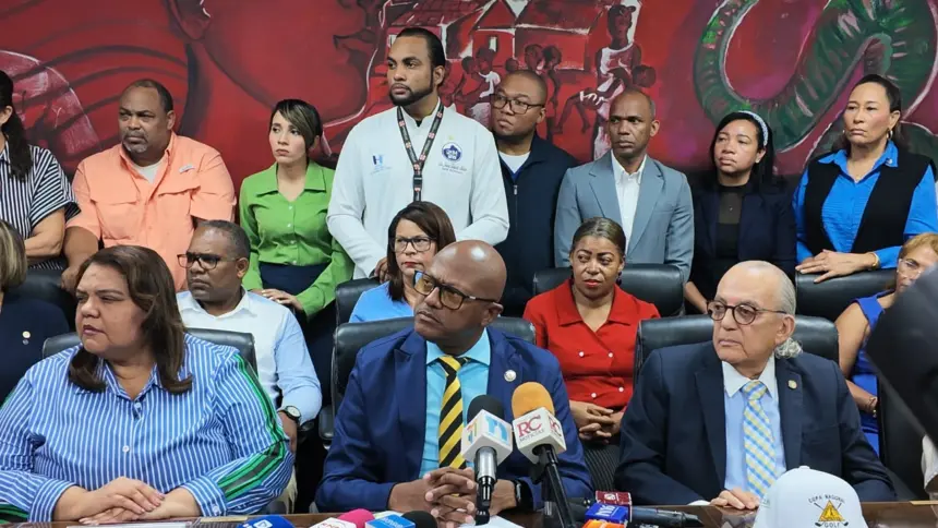 CMD exige cumplimiento laboral y plan de seguridad en hospitales dominicanos