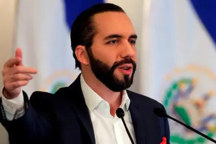 El Salvador envía 100 toneladas de ayuda humanitaria a Colombia tras sismo