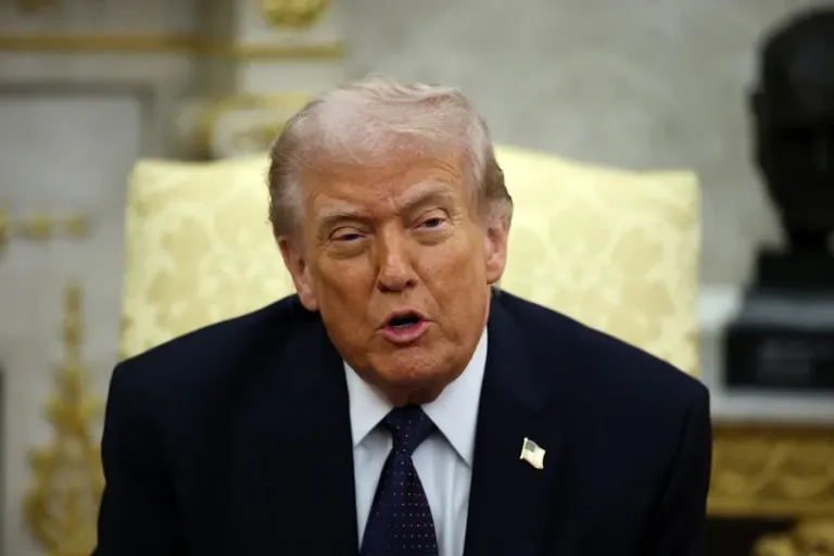 Polémica por uso de periodistas como señuelo en avión de Trump