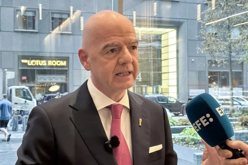 Gianni Infantino y el mundo del fútbol se solidarizan con Colombia