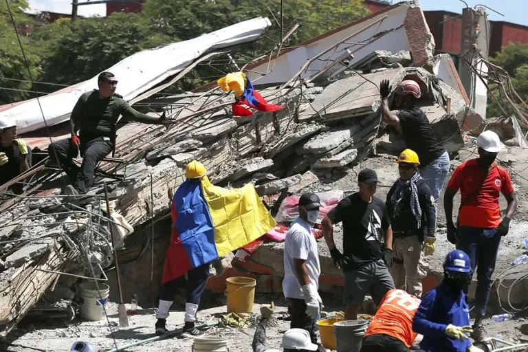 Colombia recibe ayuda internacional tras devastador terremoto de 7,4