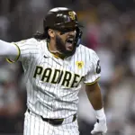 Fernando Tatis Jr. hace historia y escala al segundo lugar en jonrones de Padres