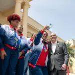 Abinader premia medallistas de Santo Domingo 2026 con incentivos y PARNI