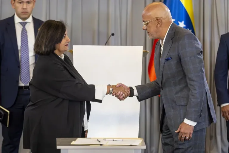 Diálogo en Venezuela: Acuerdan renovar el TSJ y recuperar activos