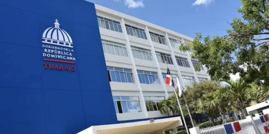 Ministerio de Trabajo confirma feriado del 16 de agosto es inamovible