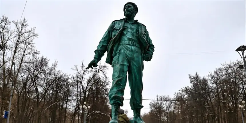 Rinden homenaje a Fidel Castro en Moscú por el centenario de su legado