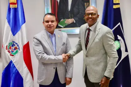 SNS y CMD refuerzan alianza para mejorar salud pública y seguridad médica