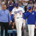Freddie Freeman se lesiona tras aparatosa caída en el dugout de Dodgers
