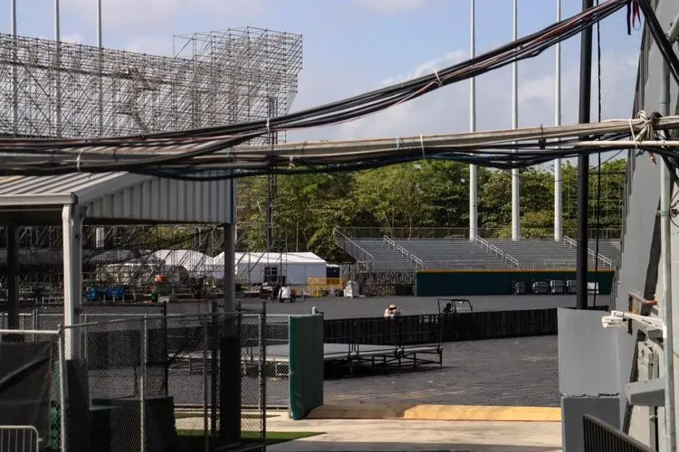 ¿Bad Bunny cerrará su gira en el Hiram Bithorn? Rumores cobran fuerza