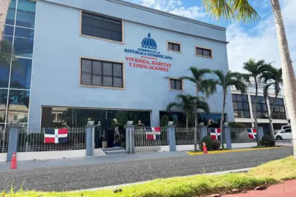 MIVHED fortalece cooperación regional en vivienda tras saldar deuda histórica