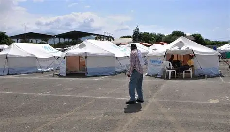 Cali: 200 familias desplazadas por terremoto viven en carpas por temor