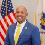 Arrestan al alcalde Brian DePena por fraude y lavado de dinero en Lawrence