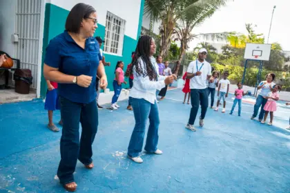 DP World y Ministerio de Interior fomentan valores en jóvenes de Boca Chica