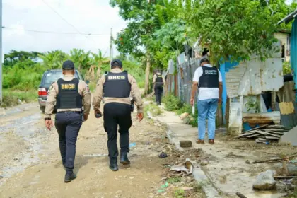DNCD incauta drogas y arresta a cinco personas en Pedro Brand