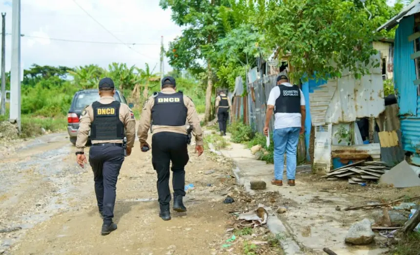 DNCD incauta drogas y arresta a cinco personas en Pedro Brand