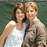 Demandan a Selena Gomez por supuesto fraude en su empresa Wondermind