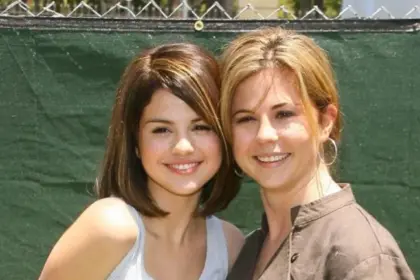 Demandan a Selena Gomez por supuesto fraude en su empresa Wondermind