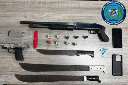 Allanamiento en Imbert deja un detenido y ocupan armas y motocicleta