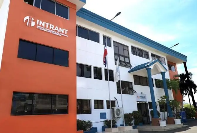 Nuevo sistema de licencias del INTRANT recauda RD$300 millones en cinco meses