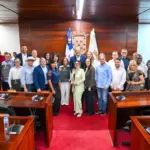 Ayuntamiento de Santiago honra a médicos de la UASD por 44 años de labor