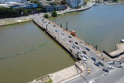 MOPC cerrará el Puente Flotante este sábado por paso de embarcaciones