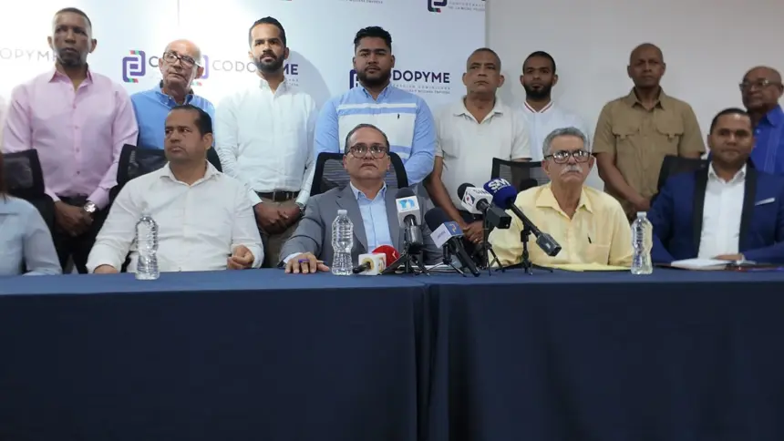 ADOCALZA respalda al INABIE y garantiza capacidad en calzado escolar