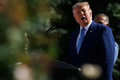 Trump apela al Supremo para reanudar obras del Salón de la Casa Blanca