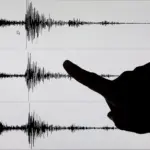 Terremoto de 7.7 sacude Indonesia y activan alerta de tsunami