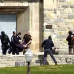Tiroteo en Universidad Estatal de Virginia deja cinco heridos graves